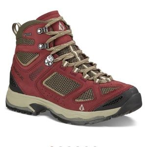 Vasque Breeze III GTX Women’s Hiking Boots NWT